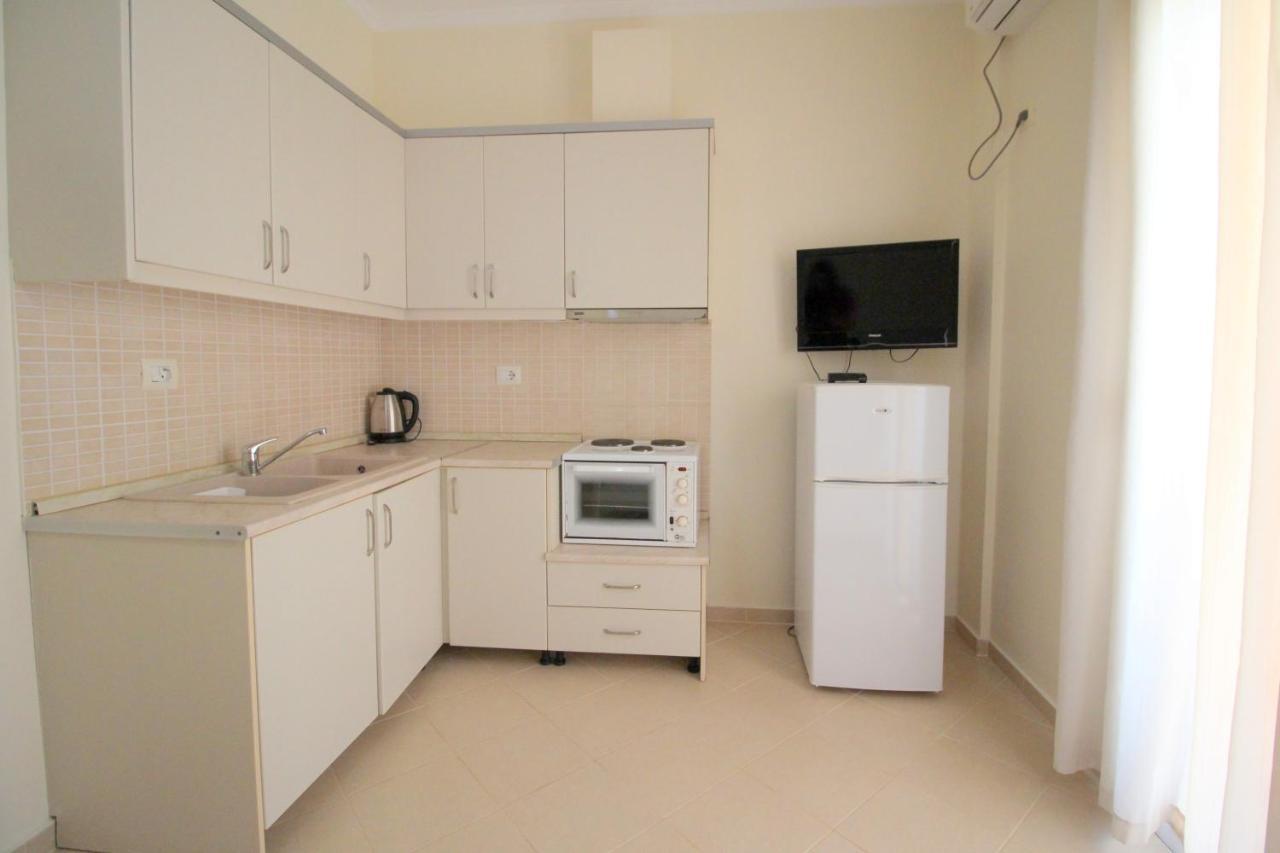 Sunset Apartments Berdenesh Саранда Екстер'єр фото