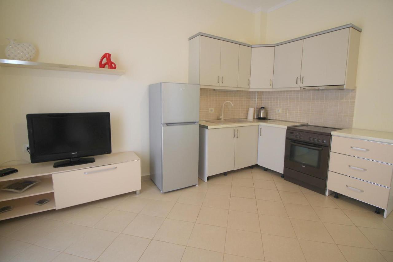 Sunset Apartments Berdenesh Саранда Екстер'єр фото